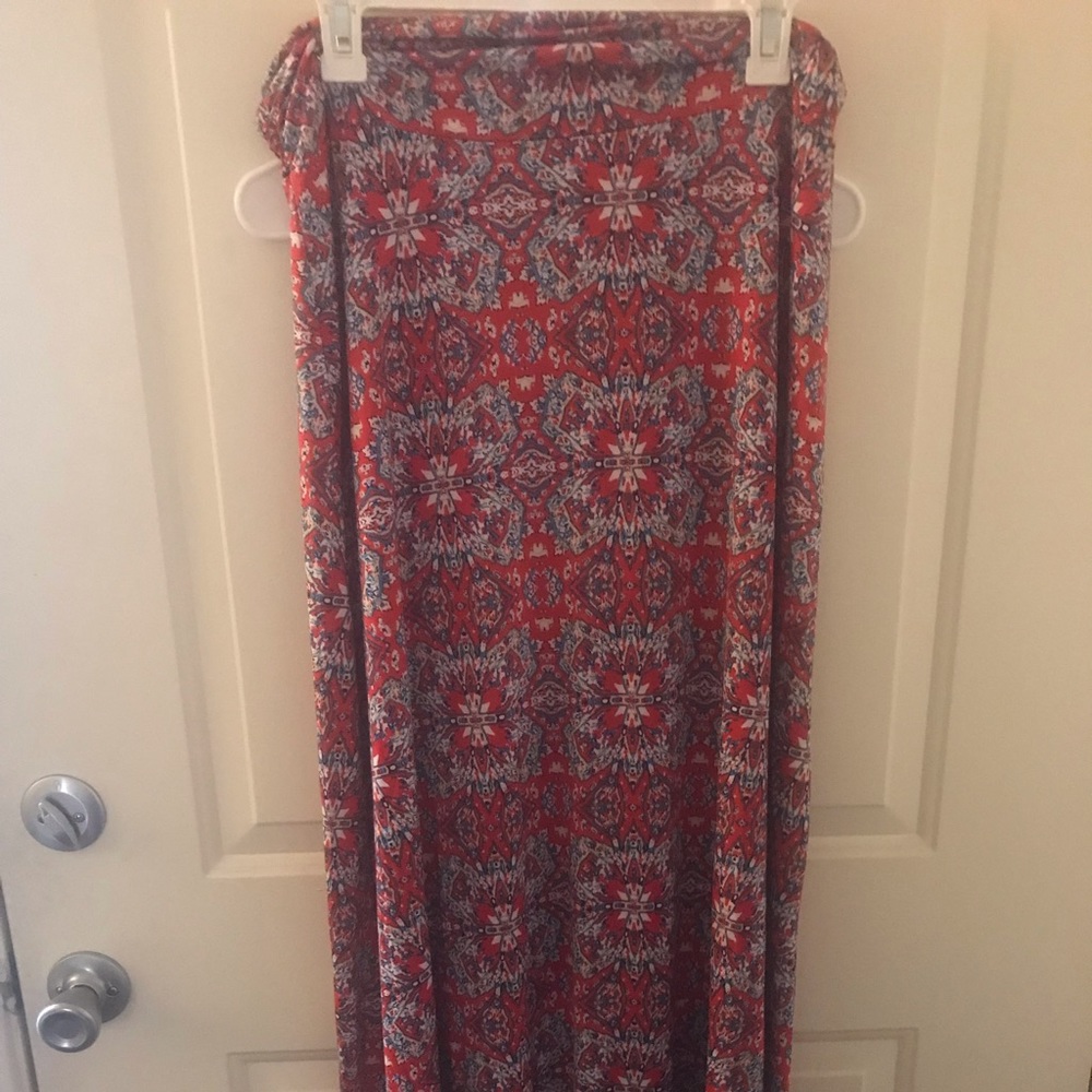 Gilli Maxi skirt, EUC, Size L